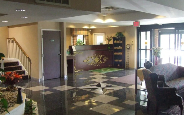 photo 2 of Days Inn Niantic Near Casinos