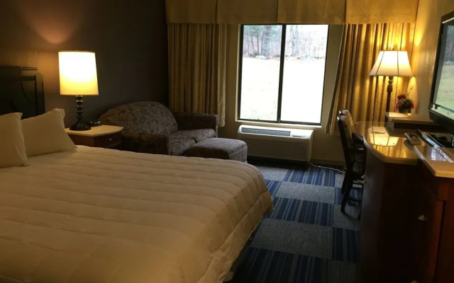 photo 4 of Days Inn Niantic Near Casinos