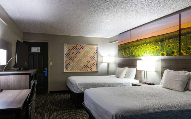photo 3 of Days Inn by Wyndham Central San Antonio NW Medical Center