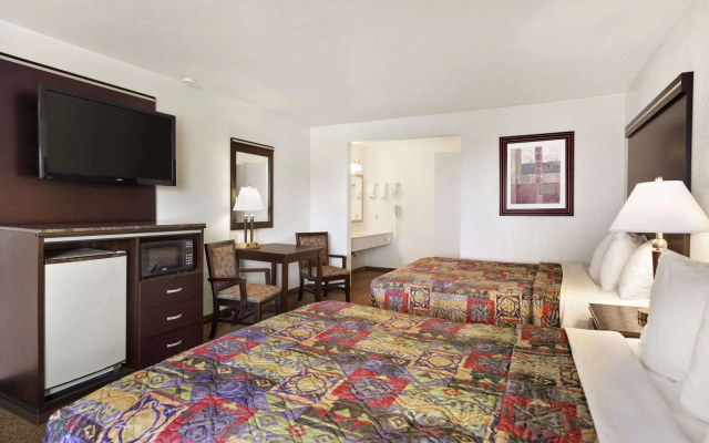 photo 5 of Days Inn by Wyndham Oceanside