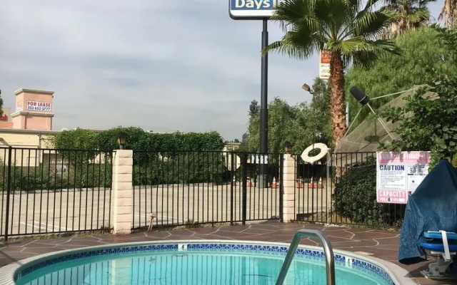 photo 5 of Days Inn By Wyndham Ontario Airport