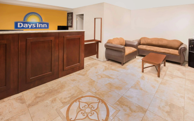 photo 2 of Days Inn by Wyndham Ontario Airport