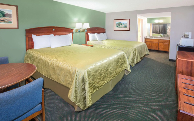 photo 4 of Days Inn by Wyndham Ontario Airport