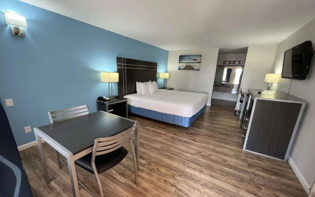 photo 2 of Days Inn by Wyndham Orange