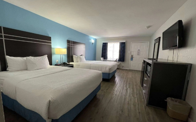 photo 3 of Days Inn by Wyndham Orange