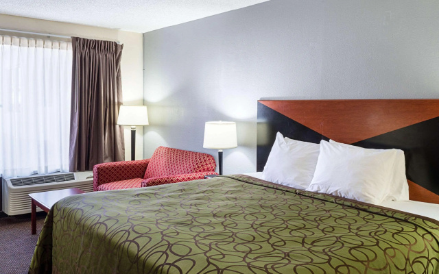 photo 4 of Rodeway Inn Panama City