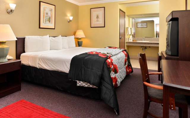 photo 3 of Americas Best Value Inn Pasadena Arcadia