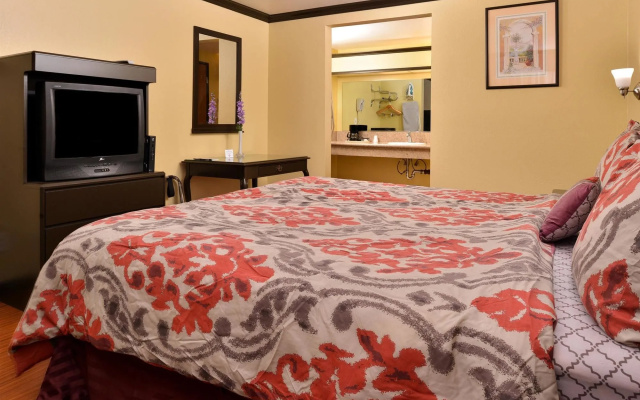 photo 5 of Americas Best Value Inn Pasadena Arcadia