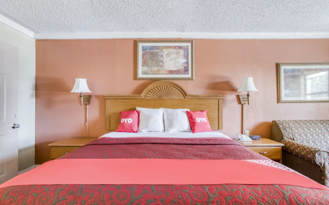 photo 5 of OYO Hotel Pineville LA Hwy 165