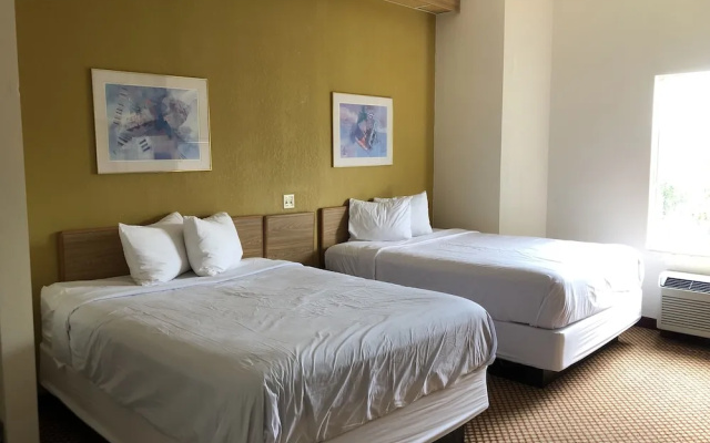 photo 4 of Days Inn Pittsburgh Airport