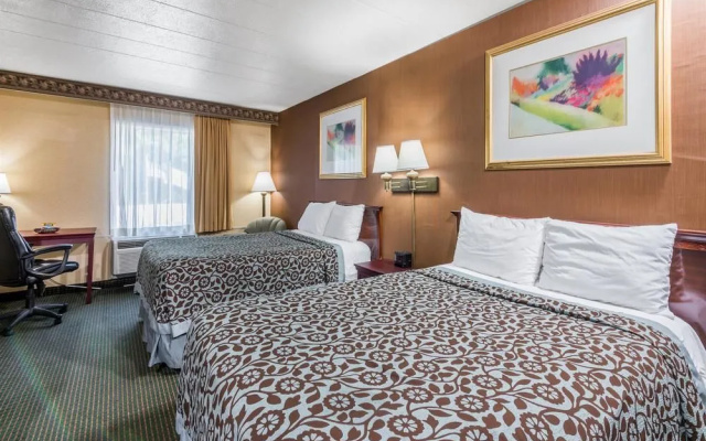 photo 4 of Days Inn Pittsburgh