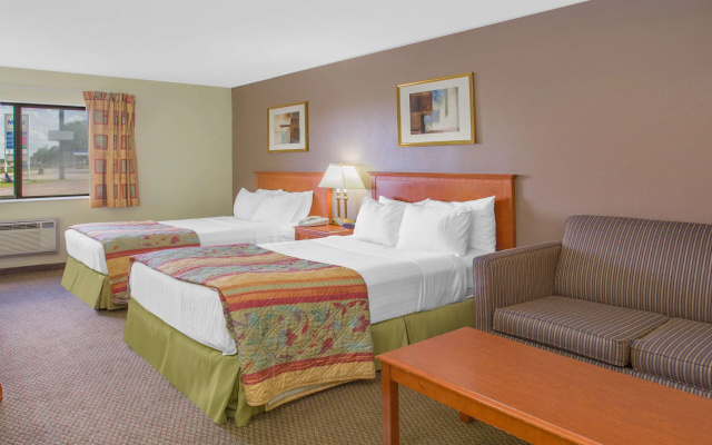 photo 2 of Days Inn by Wyndham Portage