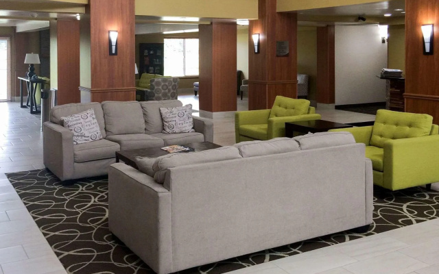 photo 2 of Country Inn & Suites by Radisson, Delta Park North Portland