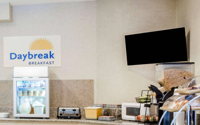 photo 3 of SureStay Plus Hotel by Best Western Portland East