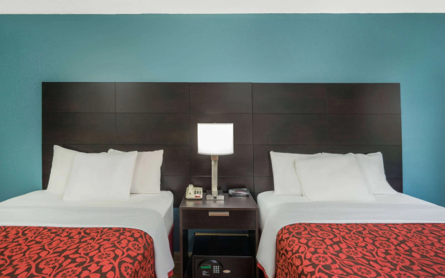 photo 3 of Days Inn by Wyndham Raleigh Midtown