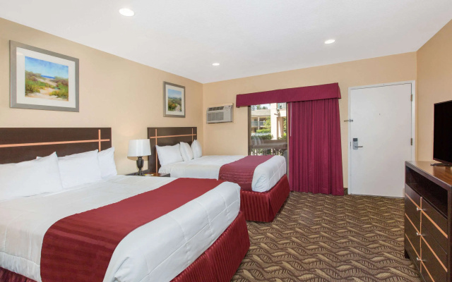 photo 5 of Days Inn by Wyndham Redwood City