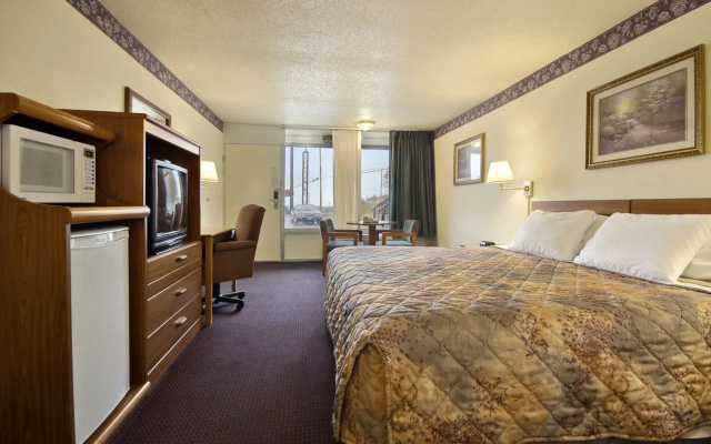 photo 3 of Days Inn Rolla
