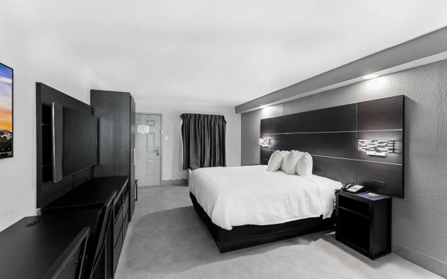 photo 4 of Baymont by Wyndham San Antonio Near Lackland AFB