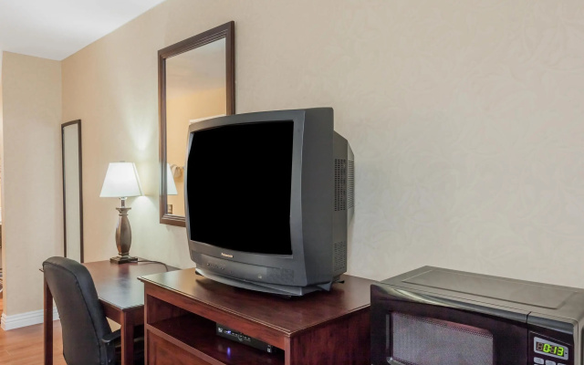 photo 3 of Hospitality Inn San Bernardino/ Redlands
