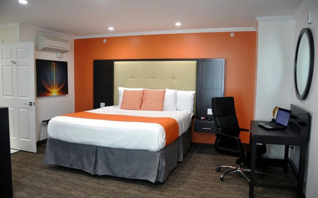photo 4 of Pavilion Inn