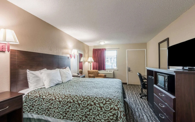photo 5 of Days Inn San Marcos