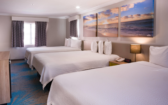 photo 2 of Days Inn by Wyndham Santa Monica