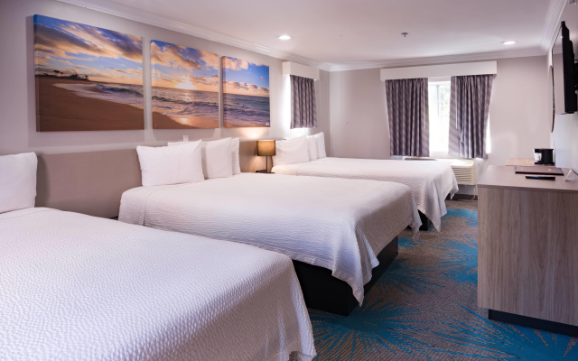 photo 4 of Days Inn by Wyndham Santa Monica