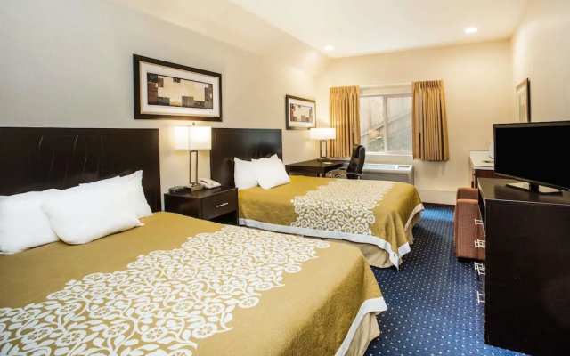 photo 2 of Days Inn Seattle Aurora