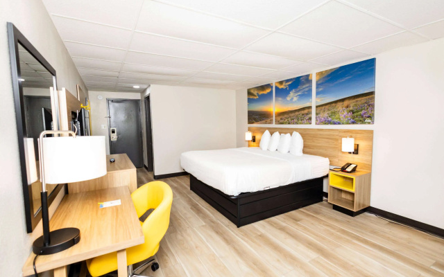 photo 5 of Days Inn by Wyndham Sharonville