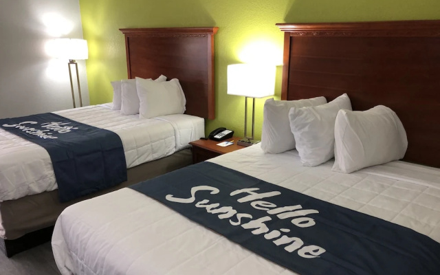 photo 4 of Days Inn by Wyndham Shorter