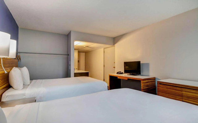 photo 4 of Motel 6 Arlington, Tx – Entertainment District