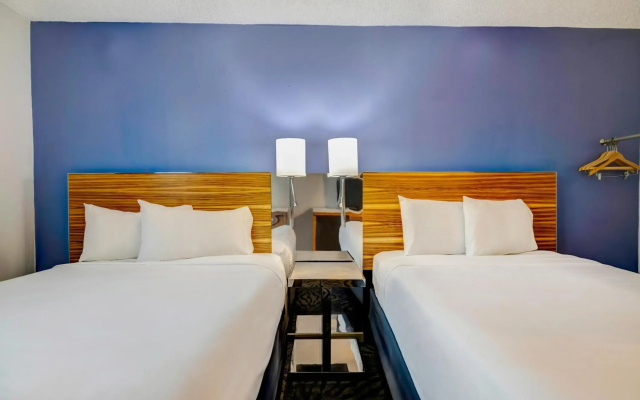 photo 5 of Motel 6 Arlington, Tx – Entertainment District