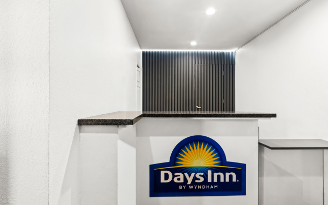 photo 5 of Days Inn Hotel