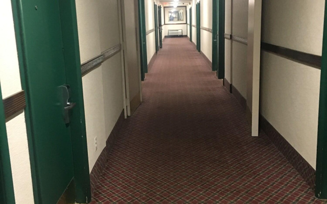 photo 2 of Days Inn Southfield