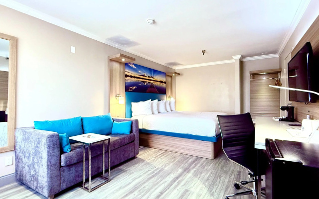 photo 4 of Days Inn by Wyndham Los Angeles LAX/South Bay/Beach City LA