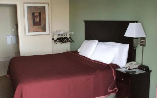 photo 3 of Days Inn Springfield/Phil.Intl Airport