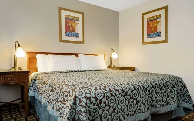 photo 5 of Days Inn St. Paul-Minneapolis-Midway