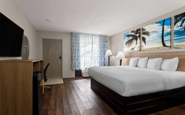 photo 3 of Days Inn by Wyndham St. Petersburg Central