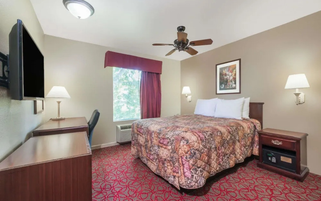 photo 4 of Days Inn St Peters/st Charles