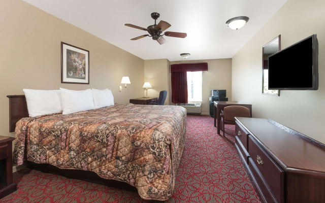 photo 4 of Days Inn by Wyndham St Peters/St Charles