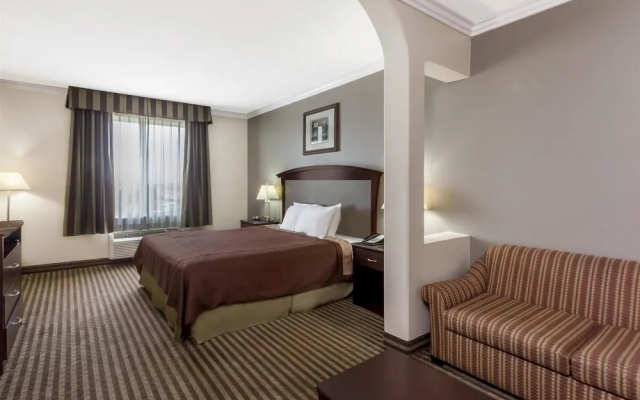 photo 3 of Days Inn & Suites Anaheim Resort