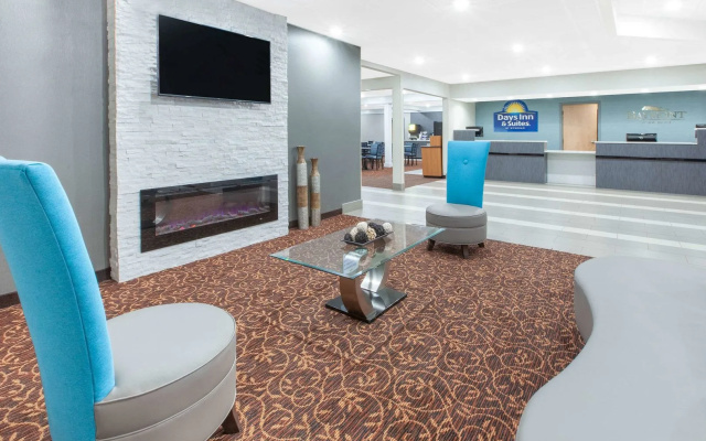 photo 3 of Days Inn And Suites By Wyndham Grand Rapids Near Downtown