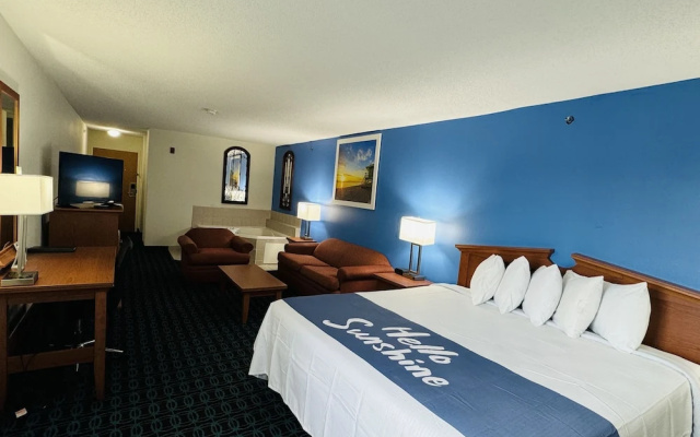 photo 4 of Days Inn & Suites Cambridge