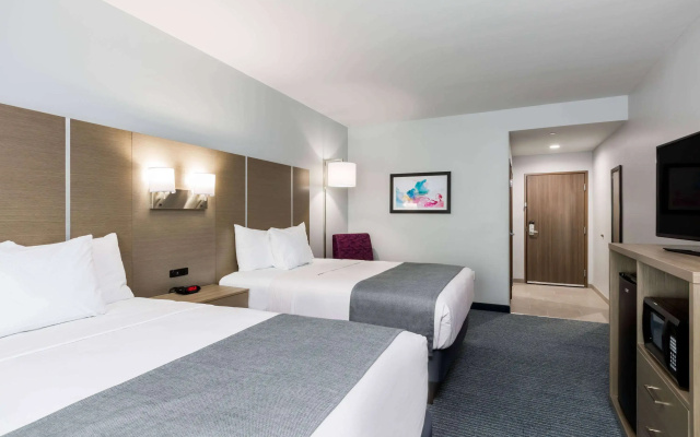 photo 4 of Days Inn & Suites by Wyndham Houston NW Cypress