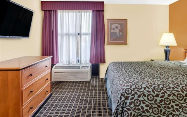 photo 2 of Days Inn & Suites By Wyndham Kalamazoo