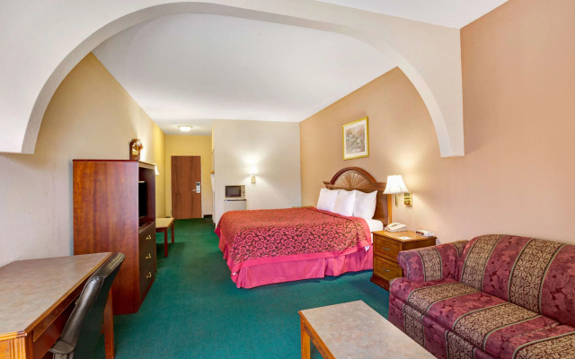 photo 5 of Days Inn & Suites by Wyndham Louisville SW