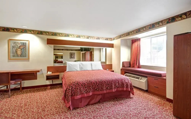 photo 4 of Days Inn & Suites Plano Medical Center/Dallas