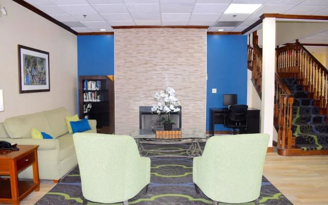 photo 2 of Days Inn & Suites Tucker/Northlake