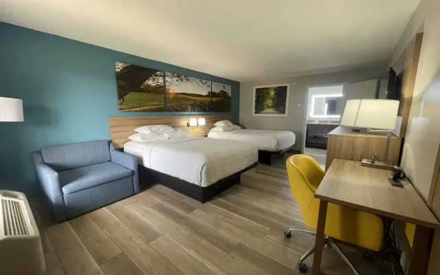 photo 3 of Days Inn & Suites York