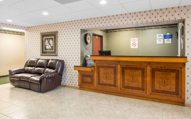 photo 2 of Days Inn by Wyndham Sullivan